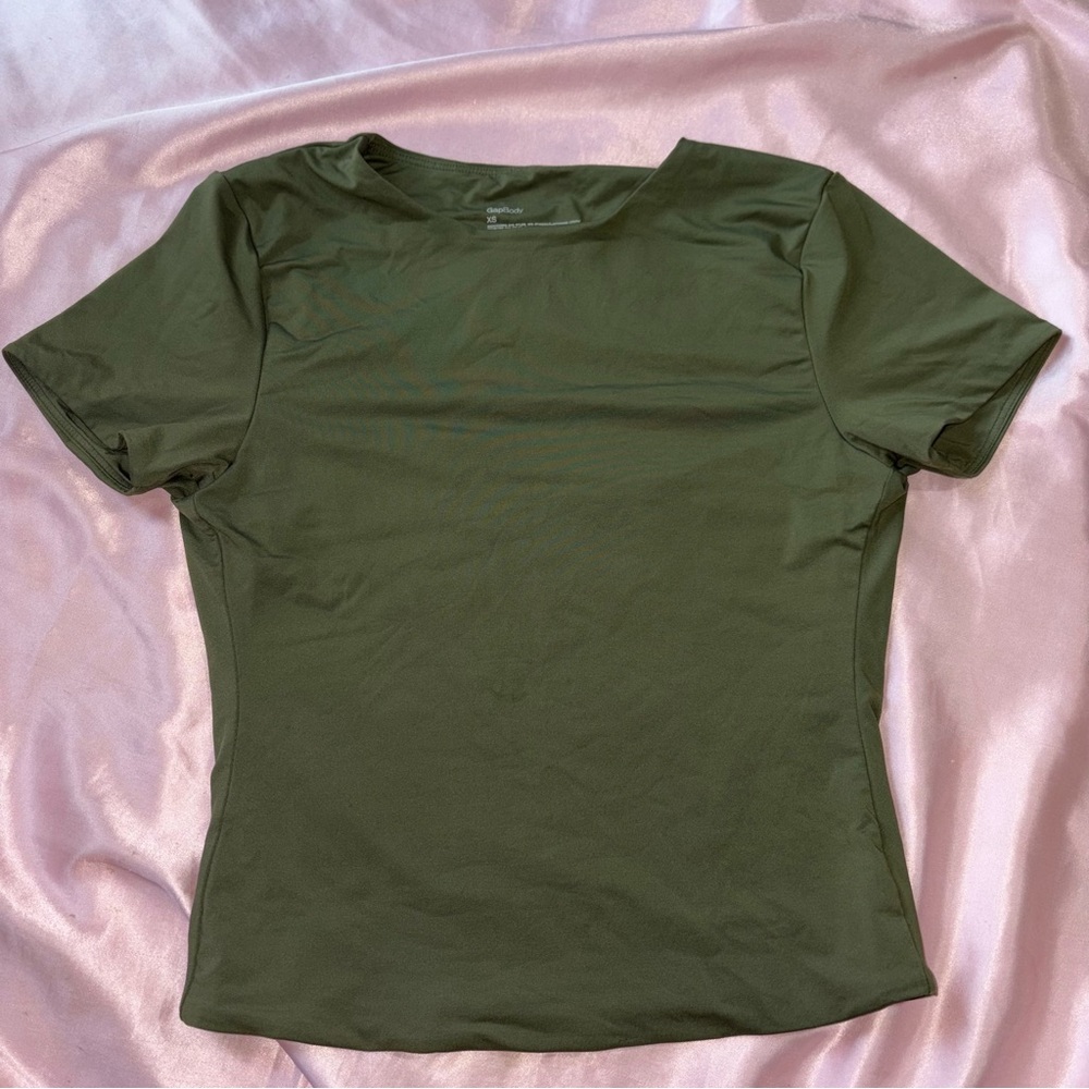GAP Olive Crewneck Short Sleeve Top